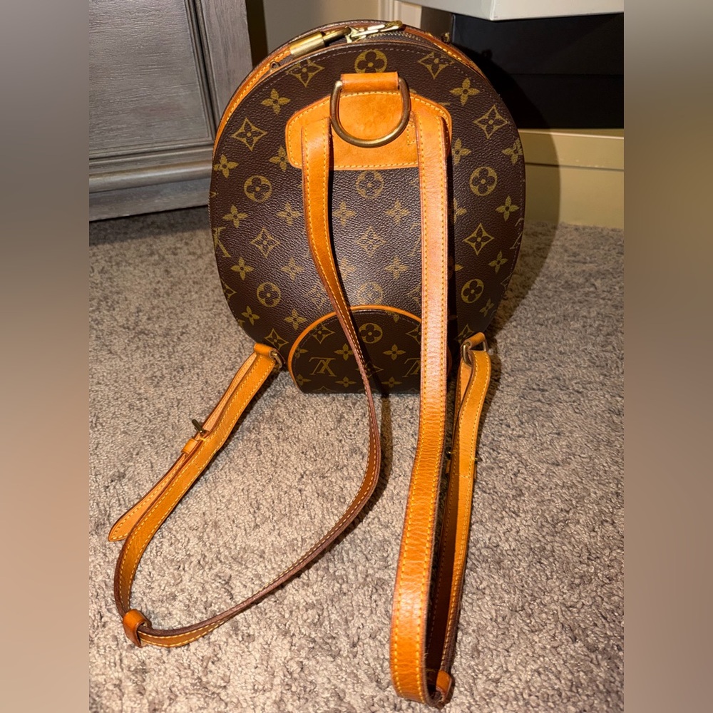 LOUIS VUITTON ELLIPSE VINTAGE BACKPACK | MONOGRAM | AUTHENTIC - Picture 2 of 8